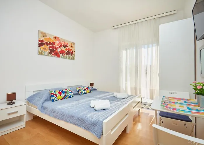 Leo's Charming Appartement *