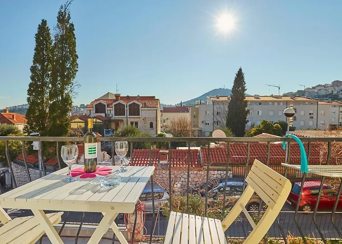 Leo's Charming Appartement *