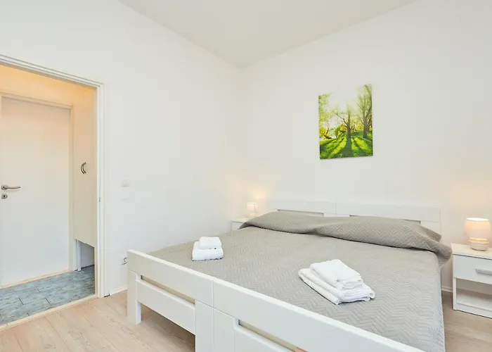 Leo's Charming Appartement *