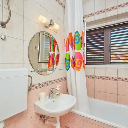 Leo's Charming Appartement *