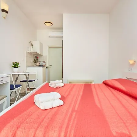 Leo's Charming Appartement